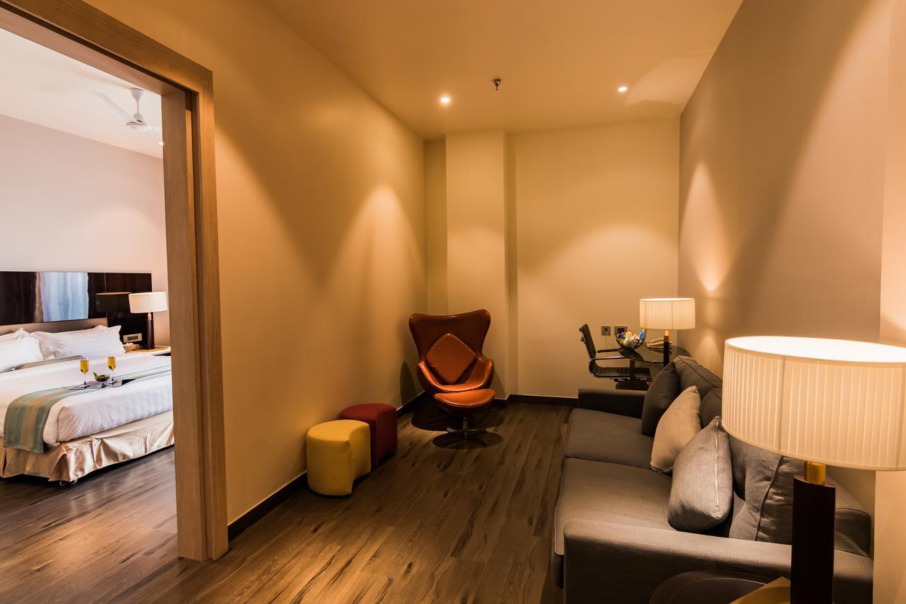 Amara Gateway Hotel مراد آباد المظهر الخارجي الصورة